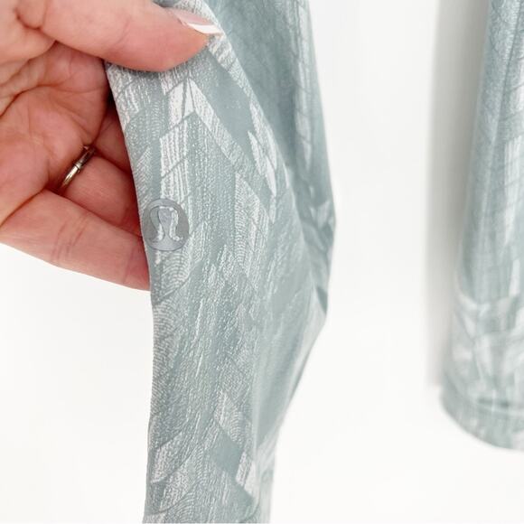 Lululemon Swift Speed Reverberated Chevron Jacquard Crop Leggings 4 - Picture 7 of 9